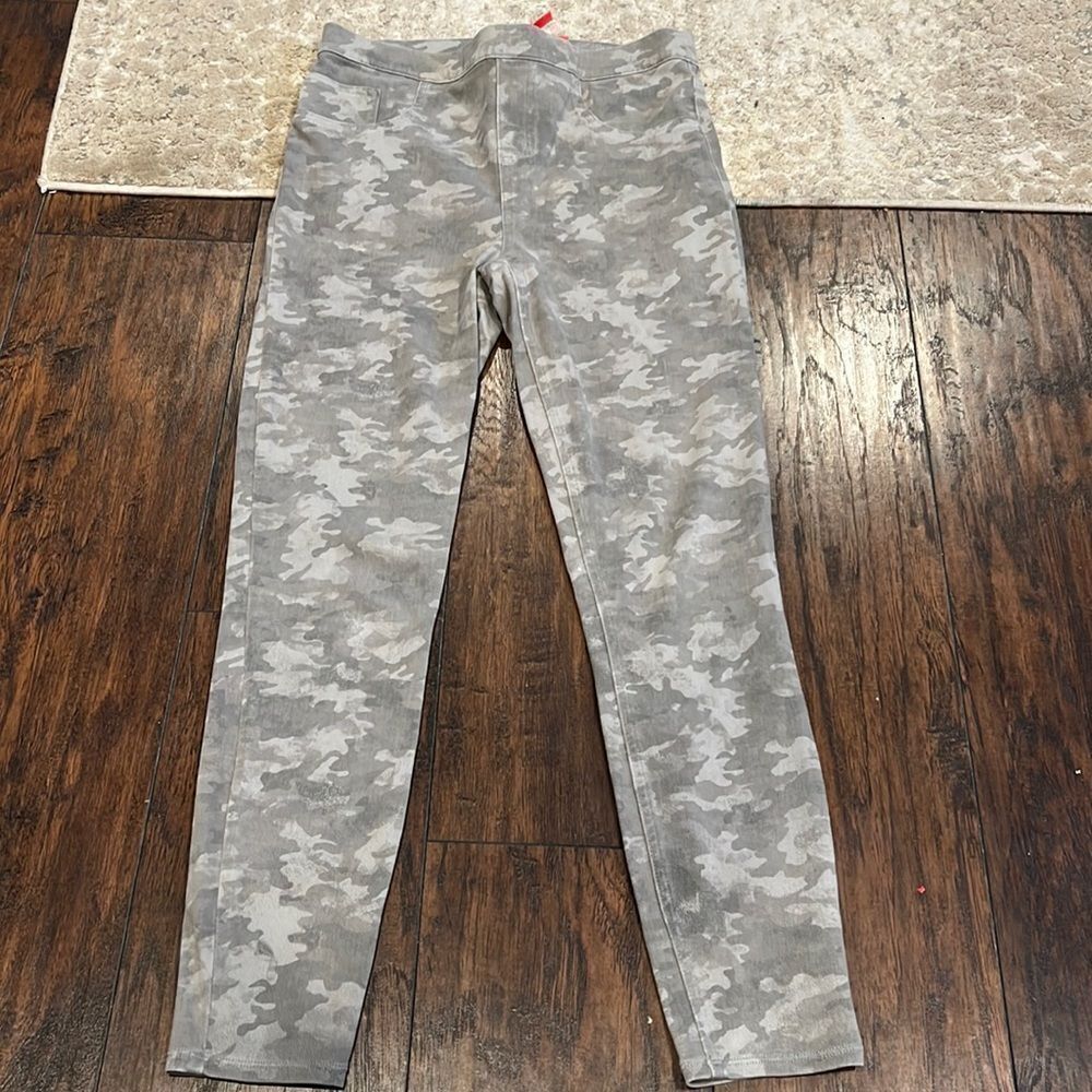 SPANX High Waist Jean-Ish Pull On Skinny Ankle Stone Gray Camo Print‎ Jeggings L